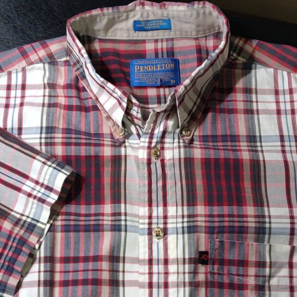 Pendleton Men's Short Sleeve Button Down Plaid Shirt SIZE LARGE - Picture 2 of 6